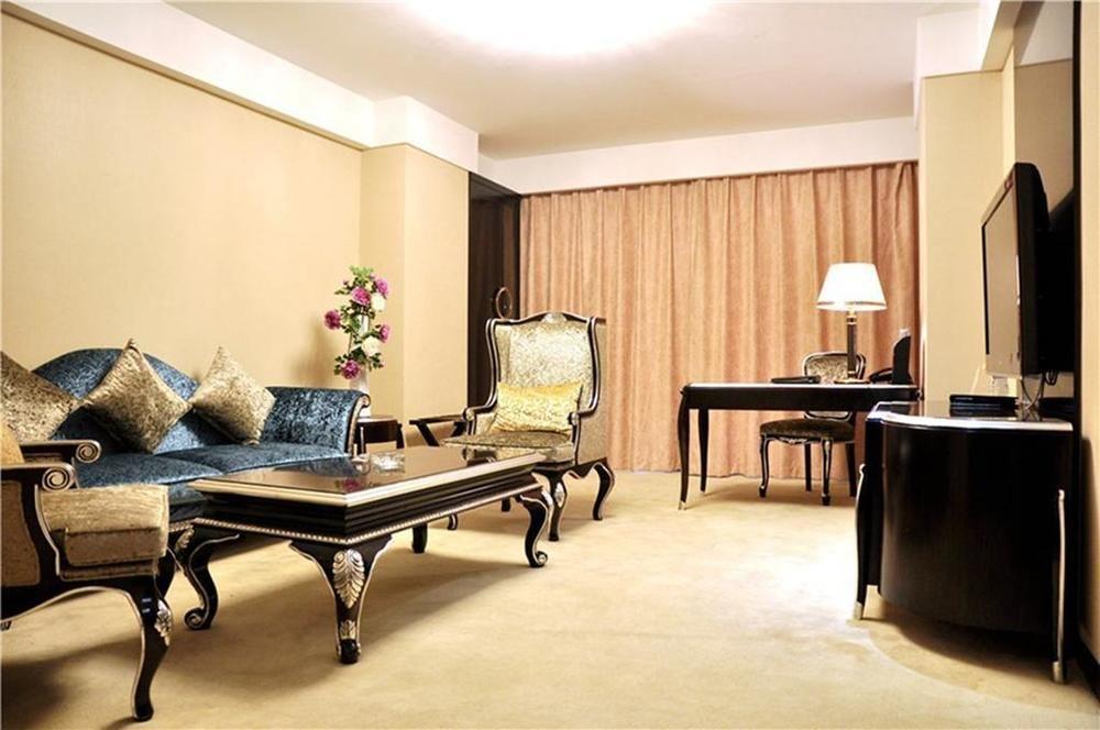Luoyang Grand Hotel Exterior photo