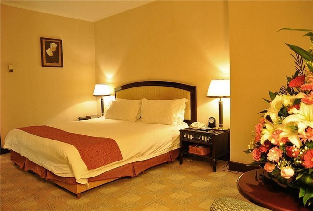 Luoyang Grand Hotel Exterior photo